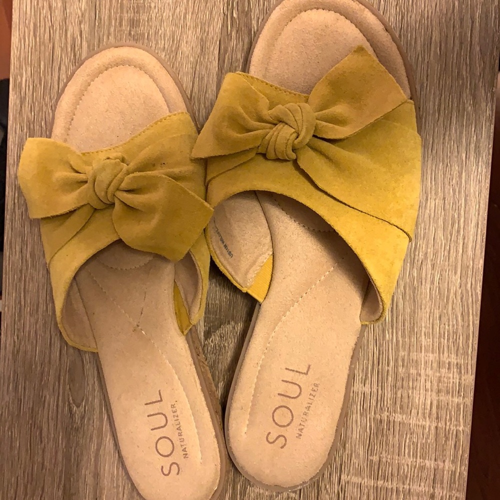 Naturalizer sandals